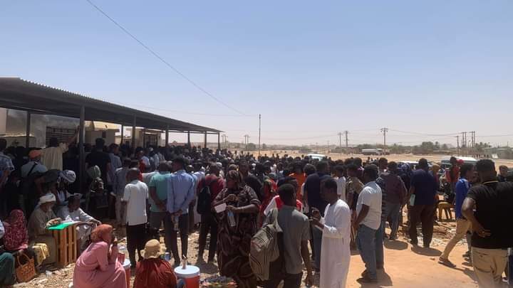 UNHCR Airlifts: Sudanese Refugees Return Home Post-Darfur War